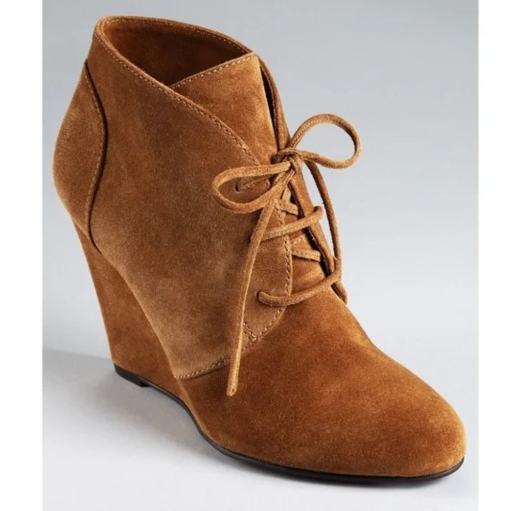 NWOT Via Spiga Tan Suede Leather Upper & Lining Tie Laces Wedge Heel Bootie